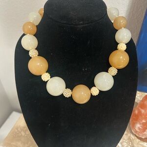 Vintage 80’s Elegant Gold and Cream Beaded Necklace